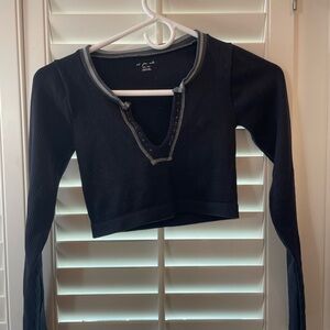 Black Long Sleeve Crop Top